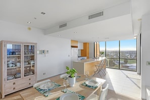 3 Bedroom Ocean View | Private kitchen | Fridge, microwave, stovetop, coffee/tea maker