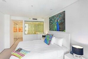 3 Bedroom Partial Ocean View | Iron/ironing board, free WiFi, bed sheets, wheelchair access
