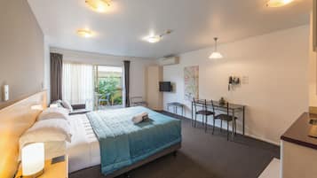 Standard Studio | Living area