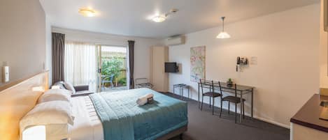 Standard Studio | Living area