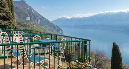 Boutique Hotel Villa Sostaga