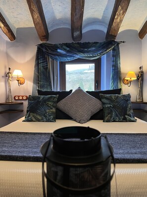 Traditional Quadruple Room, 2 Bedrooms, Private Bathroom | Egyptian cotton sheets, premium bedding, down comforters, pillowtop beds