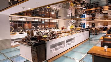 Desayuno buffet diario (KRW 20000 por persona)