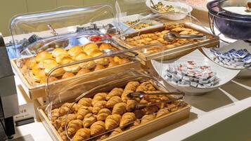 ๋งค์ผ ๋ทํ ์์นจ ์์ฌ(1์ธ๋น KRW 20000)