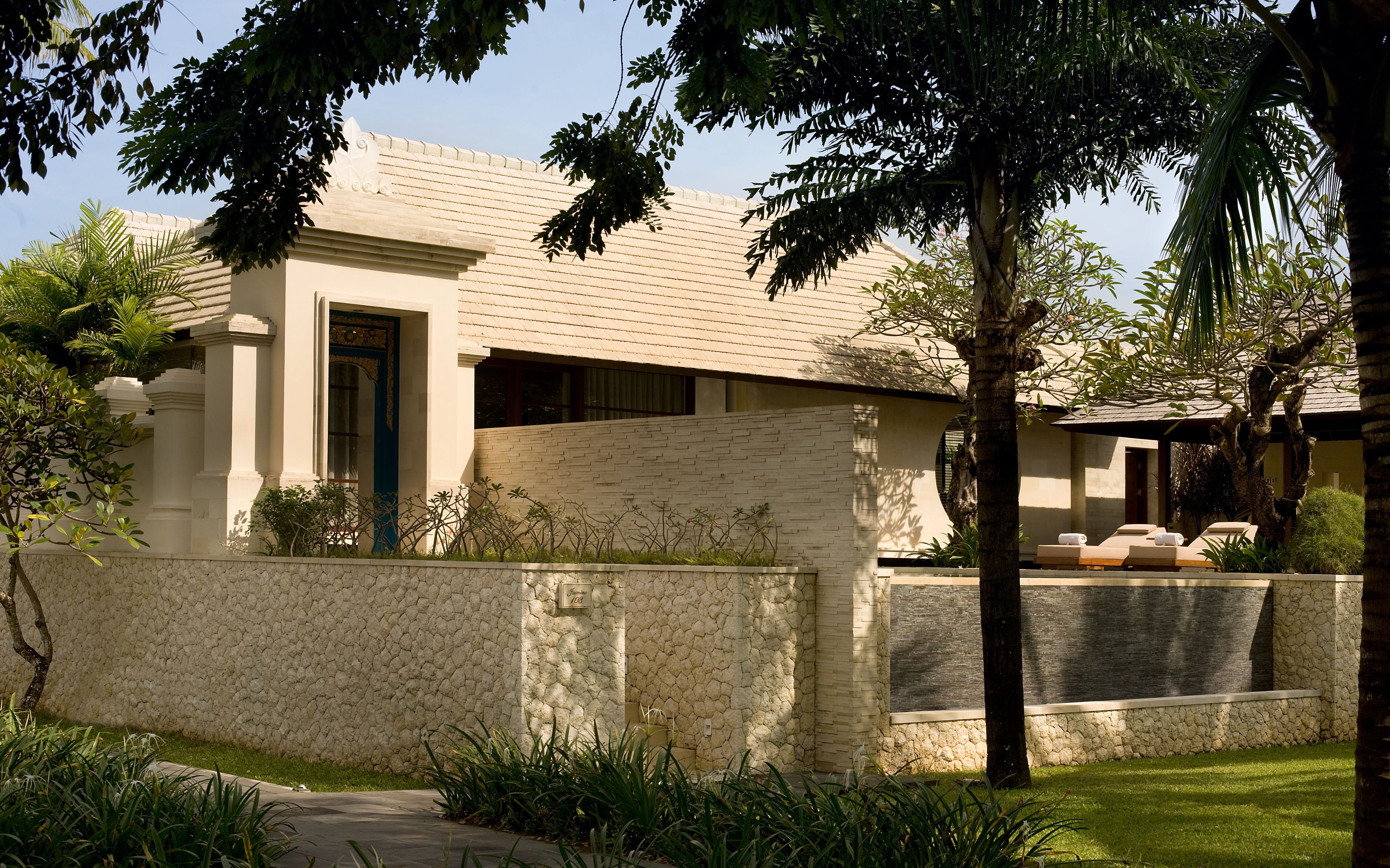 royal villa, private pool | premium bedding, free minibar, in-room safe, individually furnished