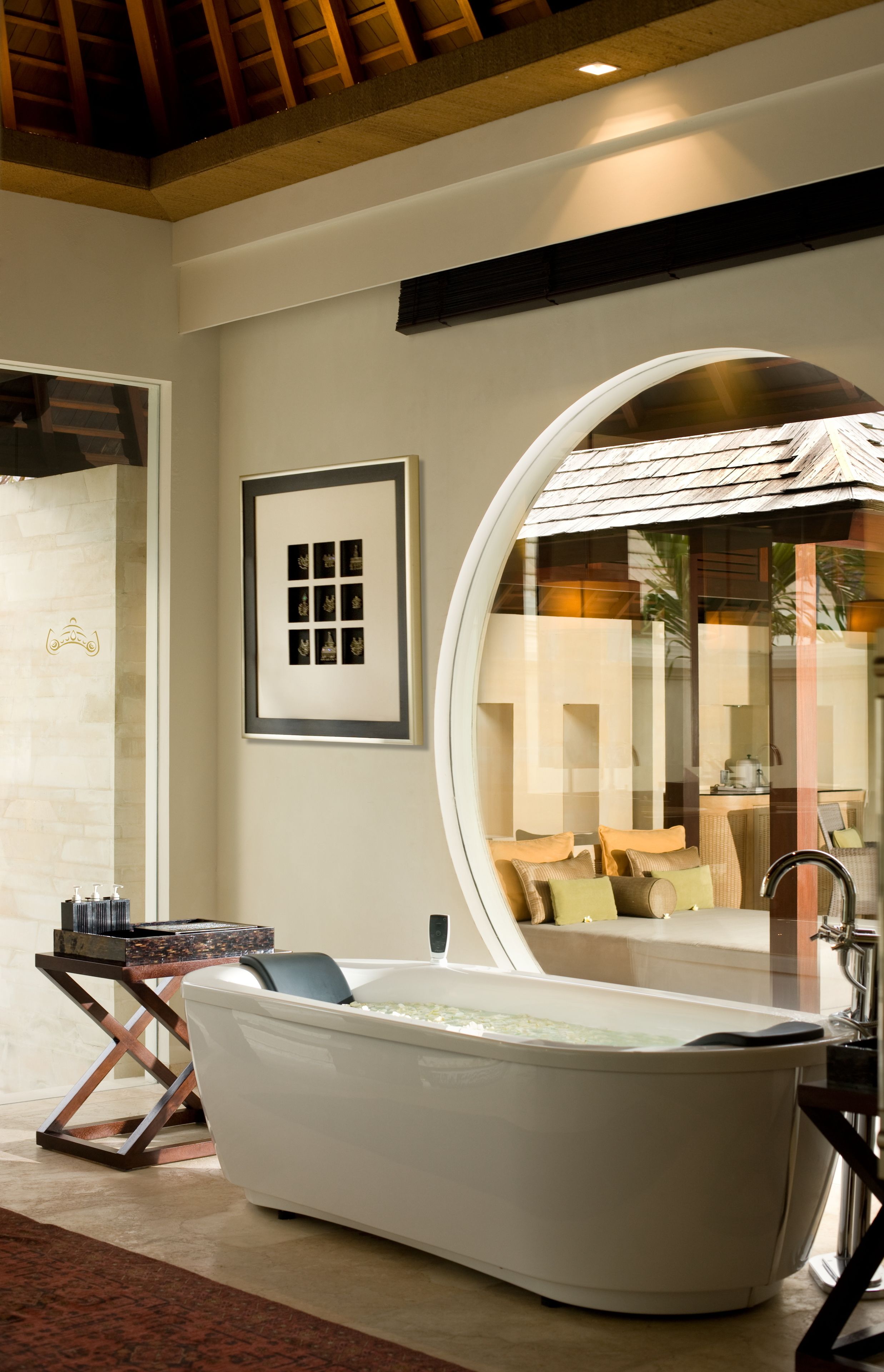 separate bathtub and shower, deep-soaking bathtub, free toiletries