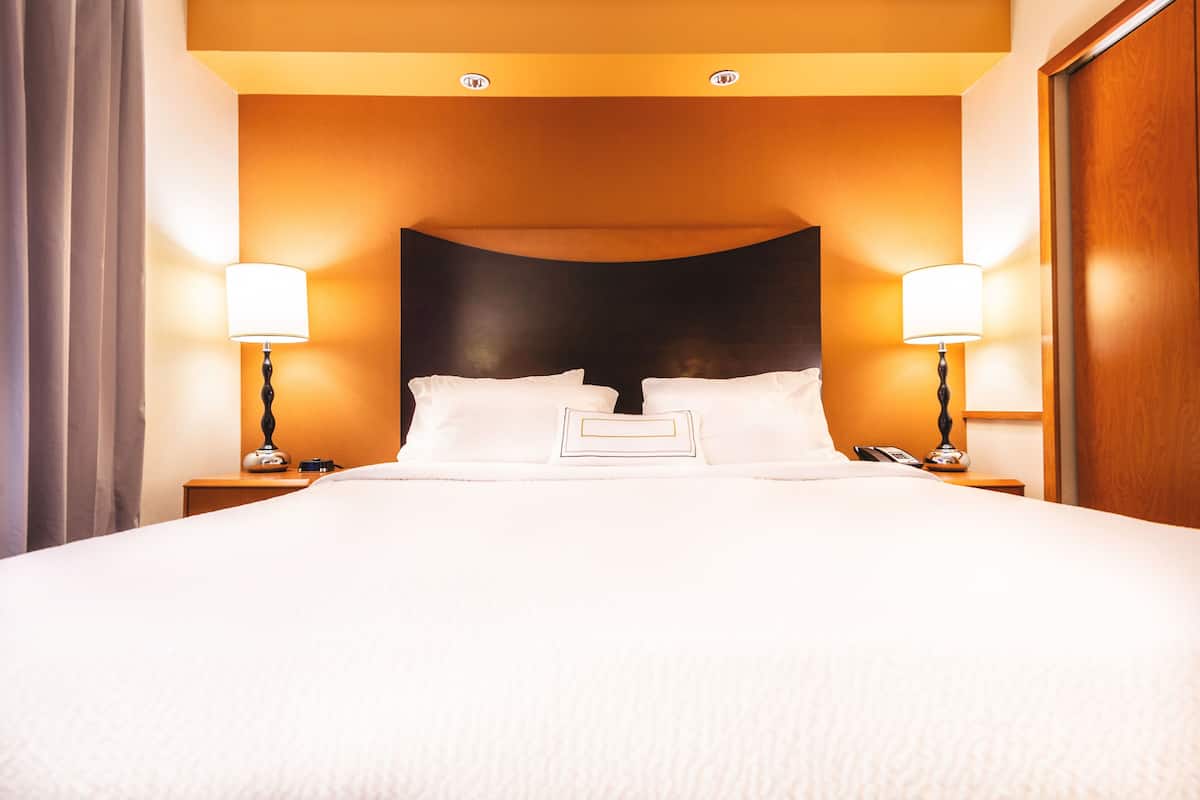 in-room safe, desk, iron/ironing board, free wifi