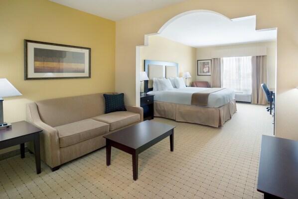In-room safe, desk, iron/ironing board, free cribs/infant beds - Holiday Inn Express & Suites Georgetown by IHG (Georgetown)