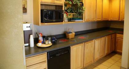 Americas Best Value Inn & Suites Bluffton