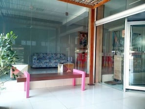 숙박 시설 입구