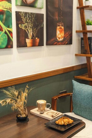 2 restaurants; breakfast, lunch and dinner served  - Turaco Nungwi Resort, a Tribute Portfolio Hotel (Nungwi)