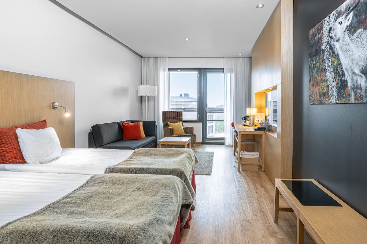 Hypoallergeen beddengoed, een minibar, een kluis op de kamer, een bureau