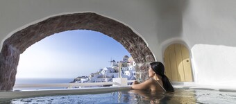 Art Maisons Oia Castle