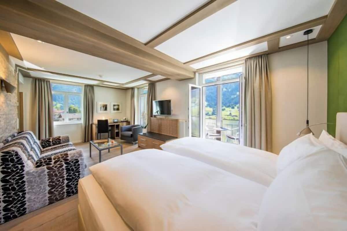 Ropa de cama hipoalergénica y minibar