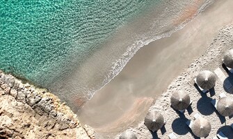 Praia particular, prática de mergulho autônomo, bar na praia 