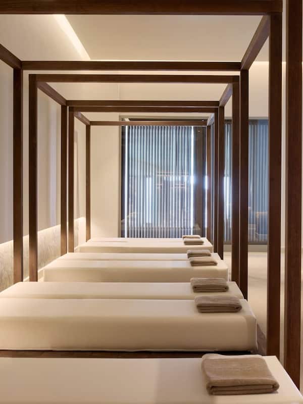 Sauna, hot tub, steam room, Turkish bath, body treatments, hydrotherapy