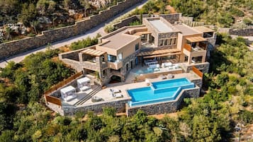 Daios Mansion | Plano