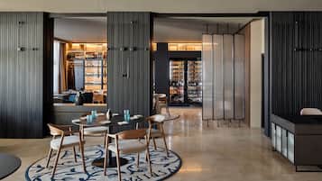 2 restaurants, breakfast, lunch, dinner served; Mediterranean cuisine