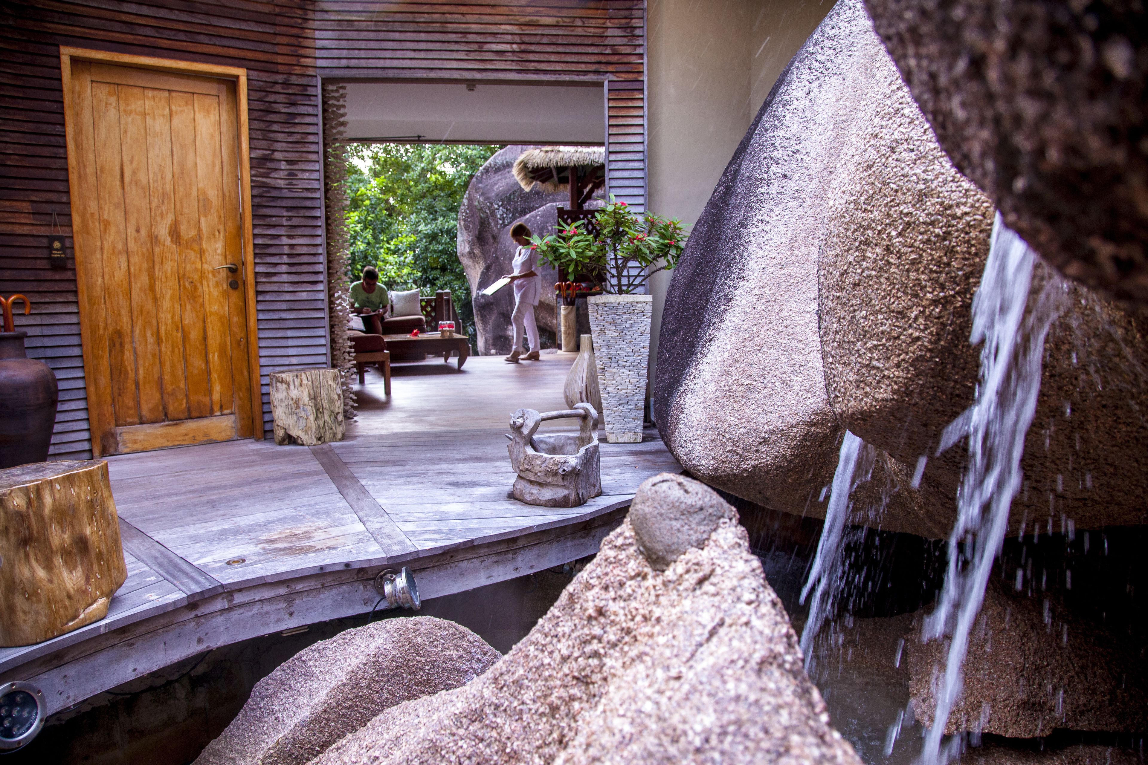 couples treatment room(s), hot tub, steam room, turkish bath/hammam