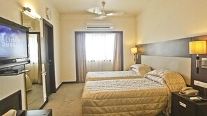 Roupas de cama premium, cofres nos quartos, individualmente decorados