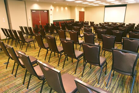 SpringHill Suites by Marriott Pigeon Forge - Image 26