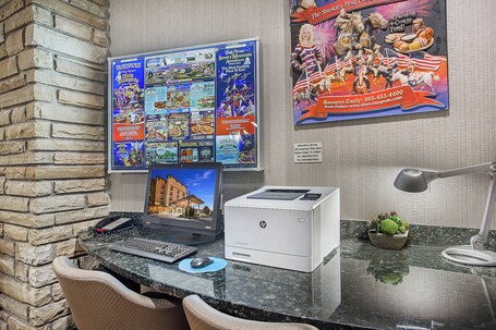 SpringHill Suites by Marriott Pigeon Forge - Image 28