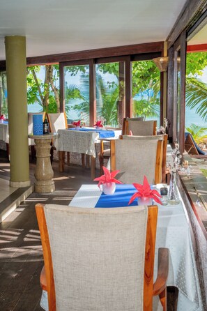 Breakfast and dinner served - Castello Beach Hotel (Praslin Island)