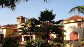 Grand Villa | Terrace/patio