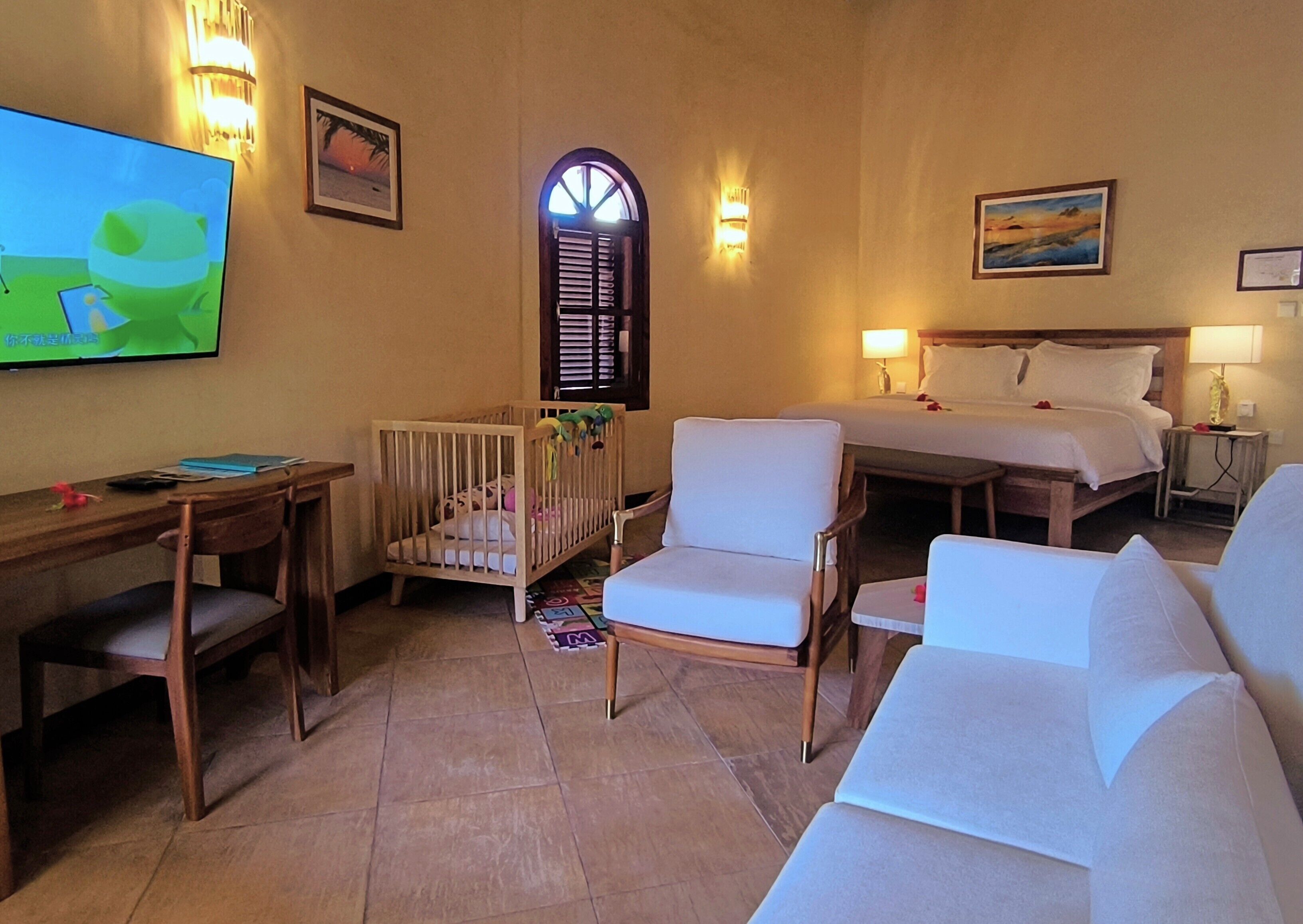 In-room safe, soundproofing, iron/ironing board, free cribs/infant beds