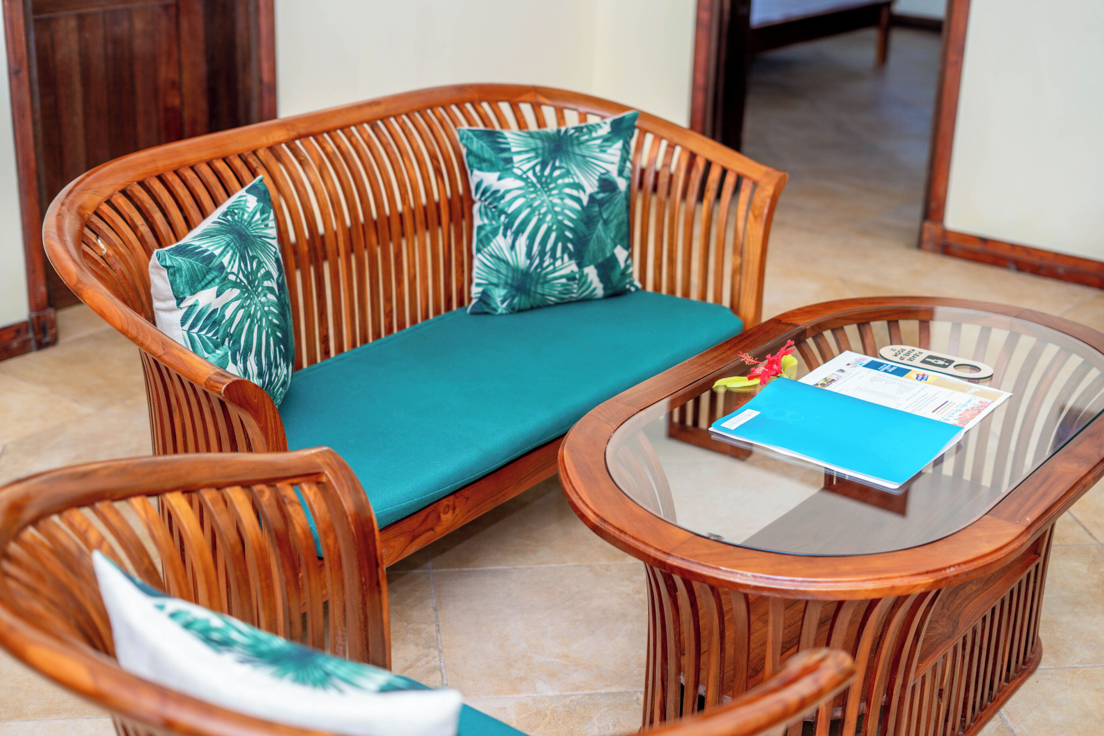 Caja de seguridad en la habitación y sistema de insonorización 