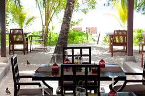 Breakfast and dinner served - Village Du Pecheur (Praslin Island)