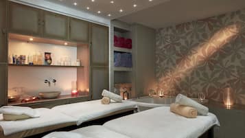 Salas de tratamiento para parejas, un sauna, baño turco/hammam