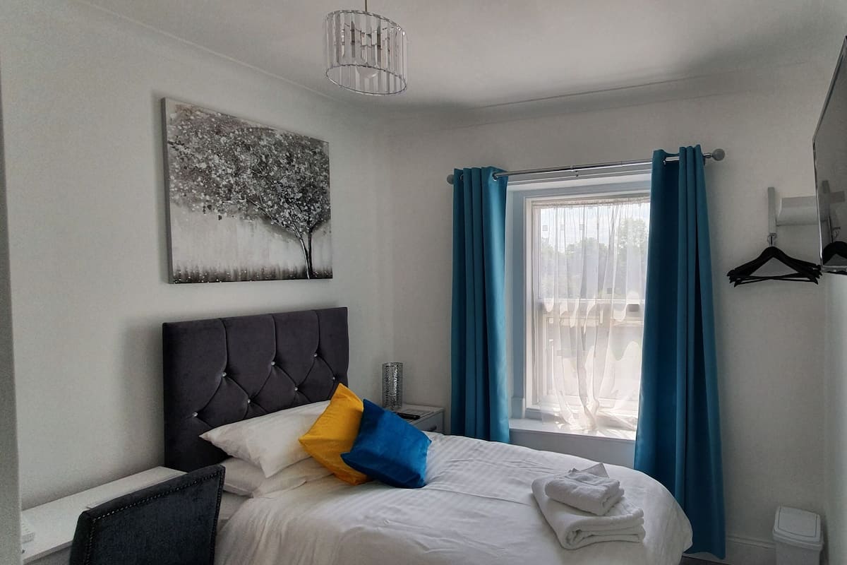 Basic Double Room, Ensuite, Garden View | 1 bedroom