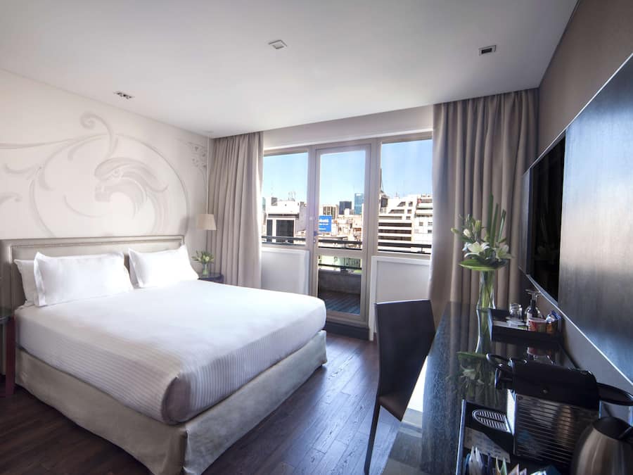 Habitación superior, terraza (View) | Ropa de cama de alta calidad y edredones de plumas