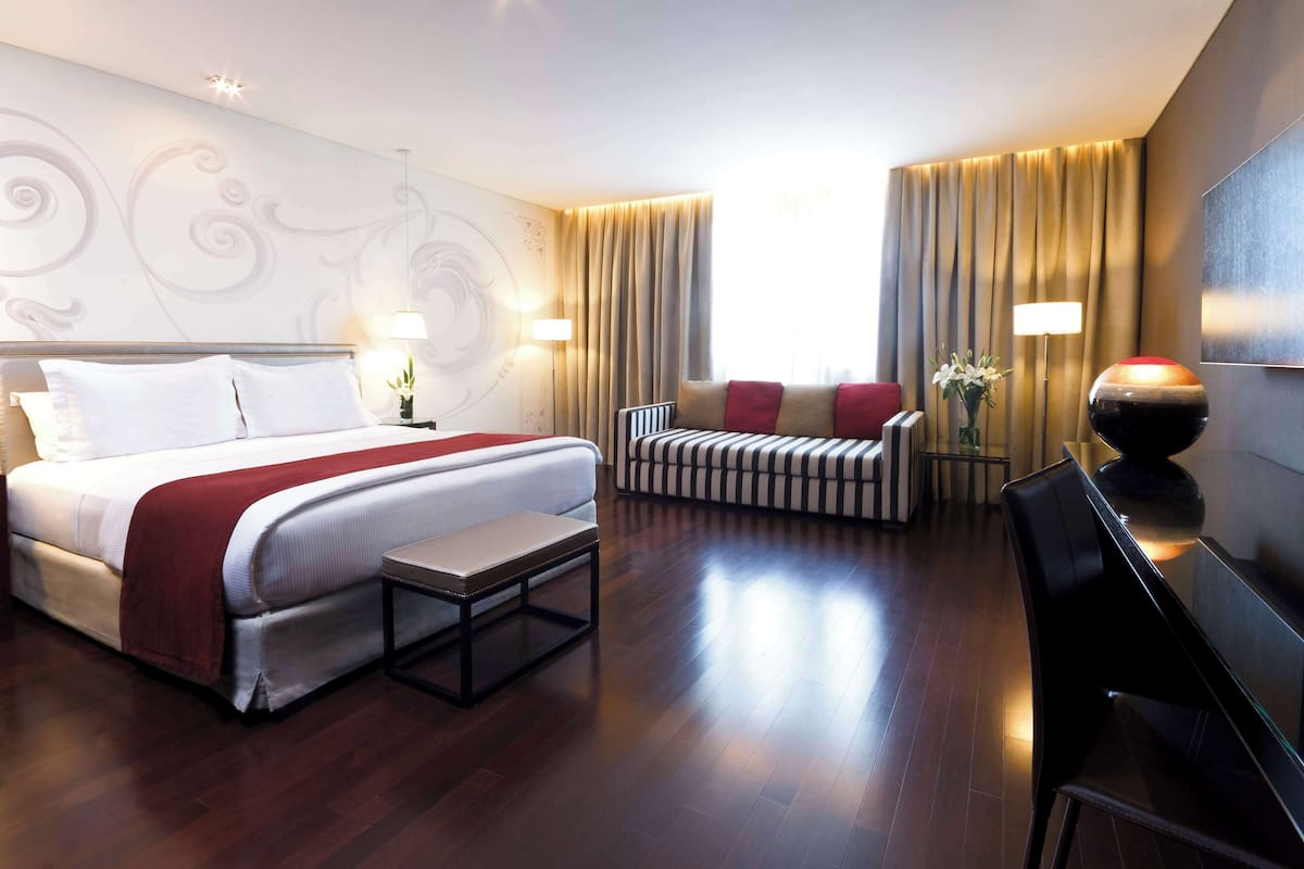 1 chambre, literie de qualité, couette en duvet