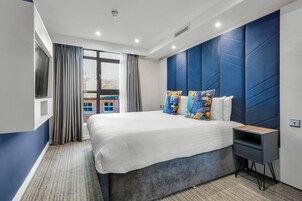 Liberty Suite | In-room safe, desk, iron/ironing board, free WiFi