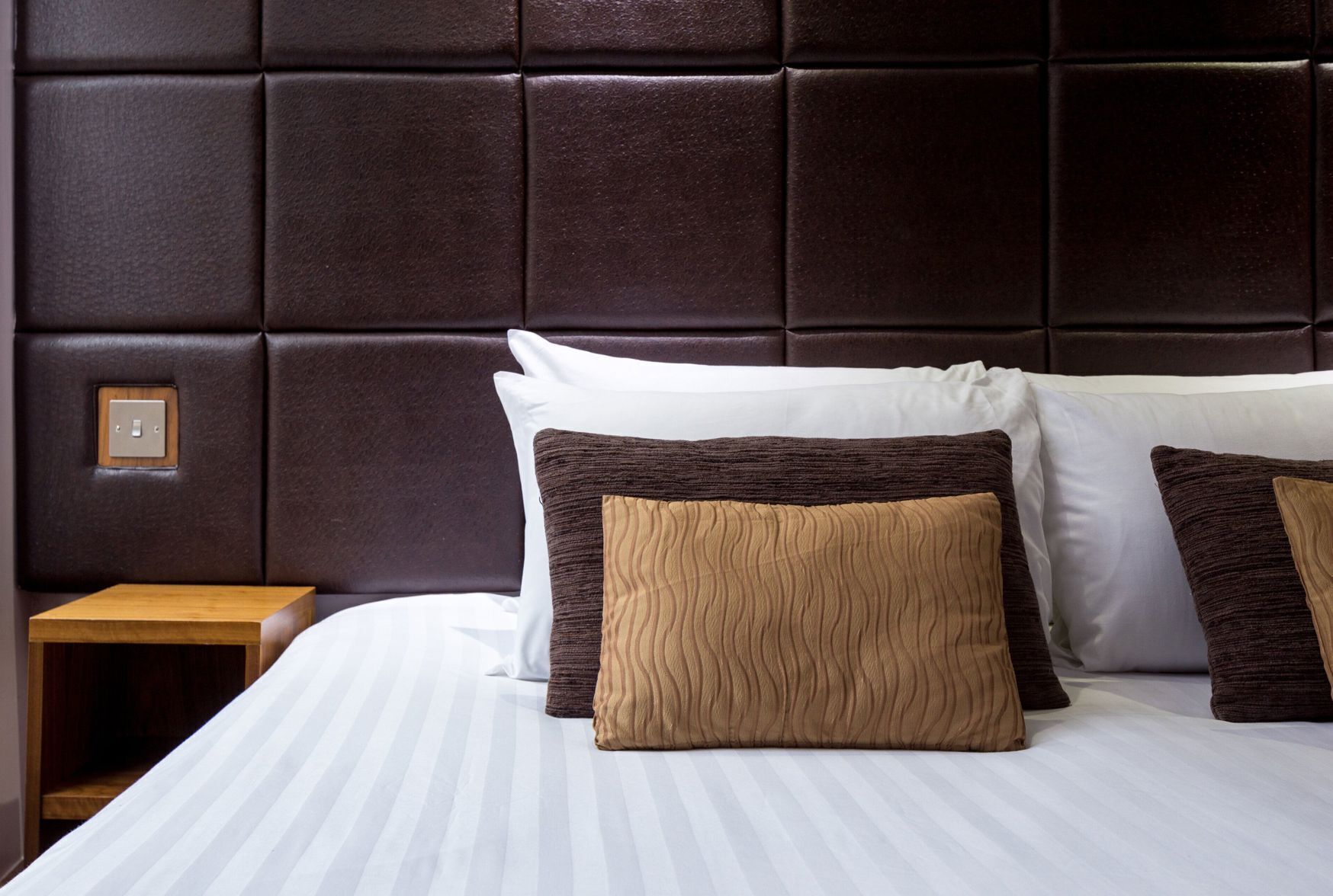 In-room safe, desk, iron/ironing board, free WiFi