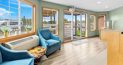 Rodeway Inn & Suites Portland West - Beaverton