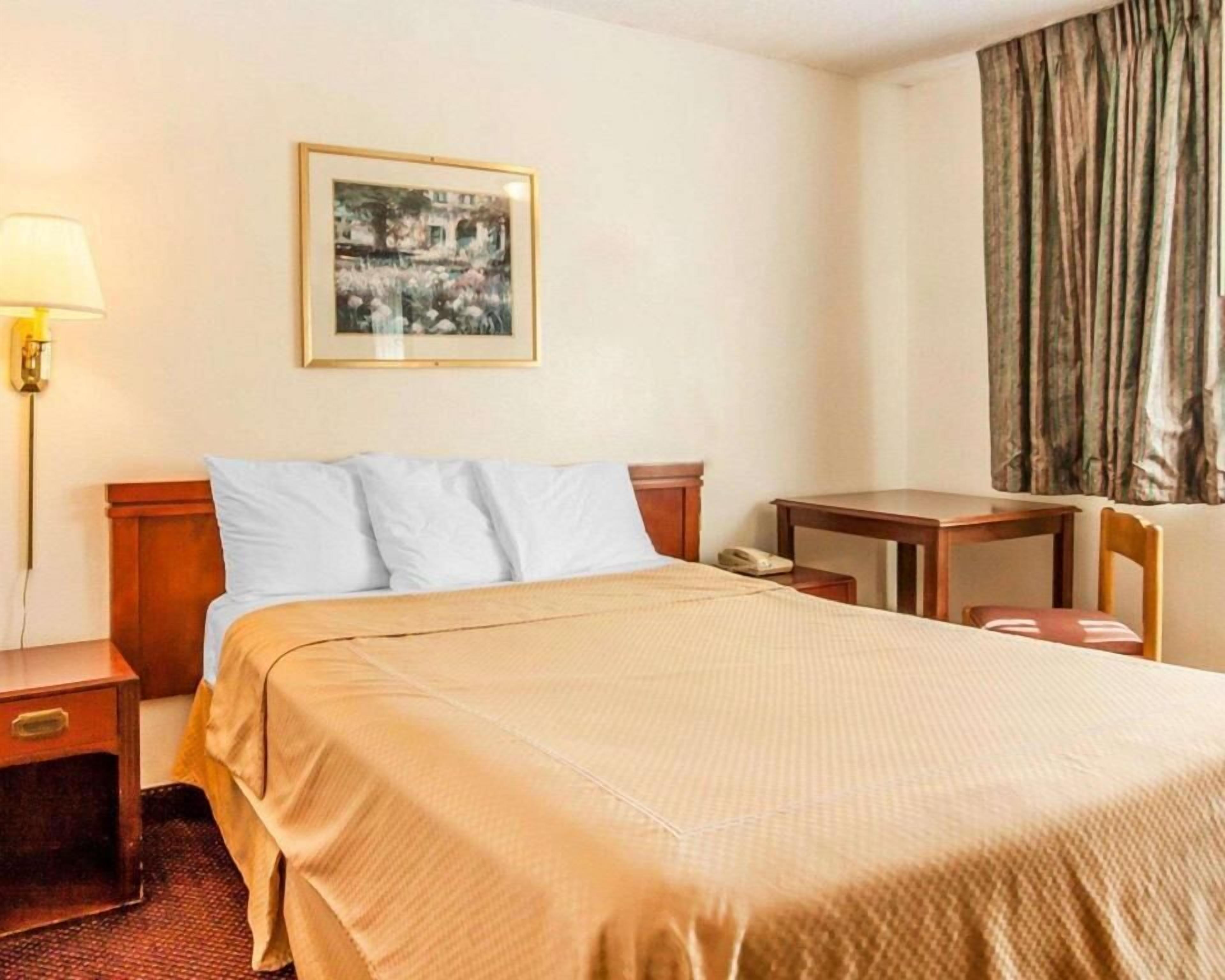 Desk, blackout curtains, iron/ironing board, free WiFi