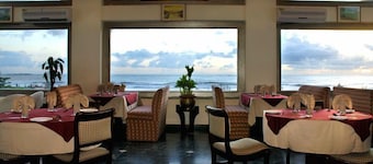 Paradise Isle Beach Resort