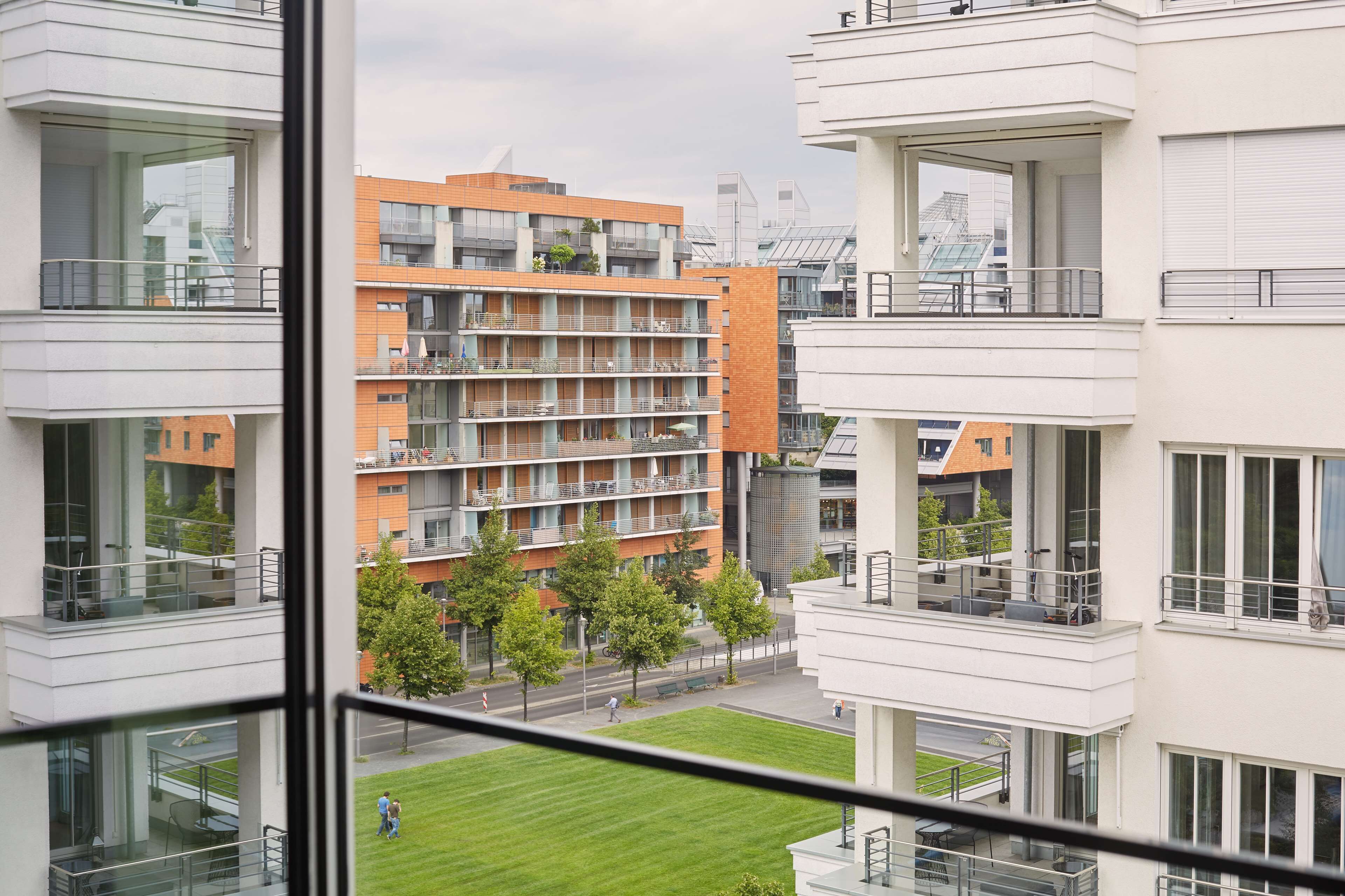 junior suite | hypo-allergenic bedding, in-room safe, desk, laptop workspace