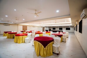 Banquet hall - Hotel Grand Arjun (Raipur)