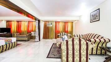 Superior Suite, 1 King Bed, Non Smoking | Desk, rollaway beds, free WiFi