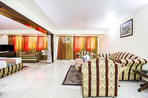 Superior Suite, 1 King Bed, Non Smoking | Desk, rollaway beds, free WiFi