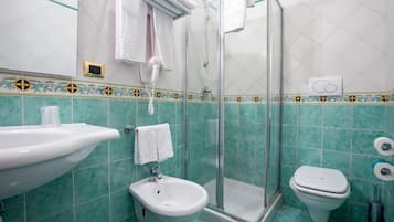Superior Double or Twin Room, Sea View | Bathroom | Shower, free toiletries, hair dryer, bidet