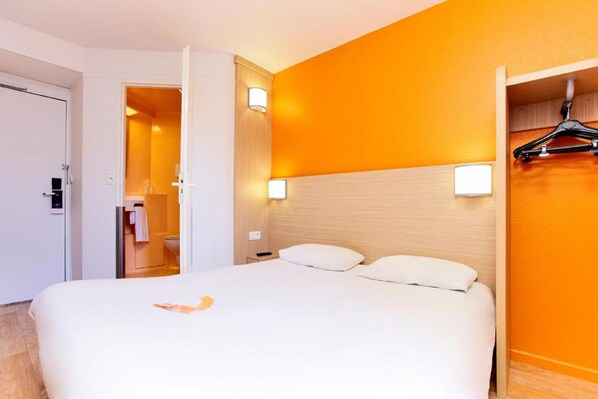 Standard Room, 1 Double Bed