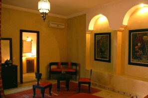 Suite (Rubis) | In-room safe, soundproofing, free WiFi - Riad Nabila (Marrakech)