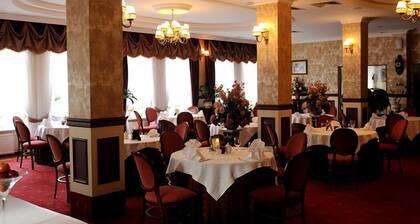 Hotel Chopin