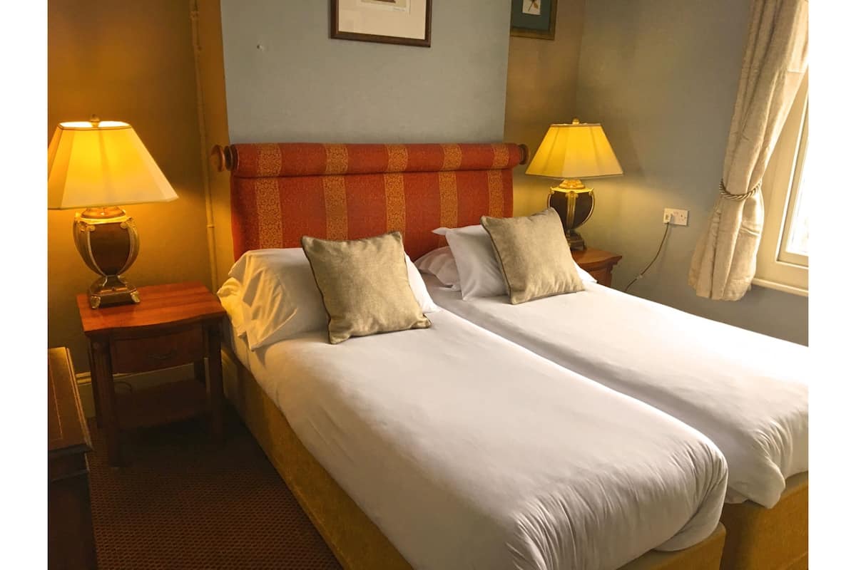 Desk, iron/ironing board, free WiFi, bed sheets