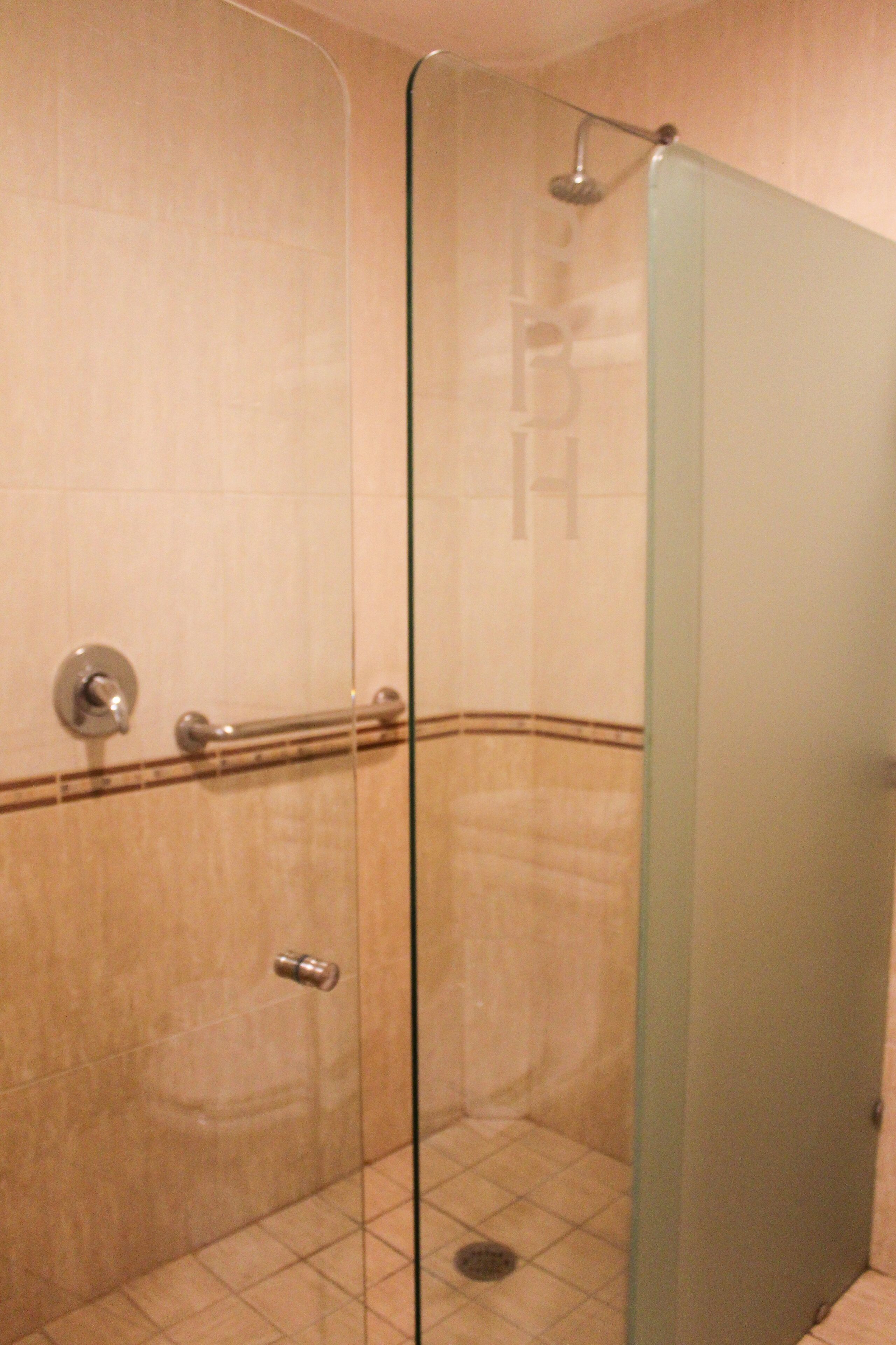 shower, rainfall showerhead, free toiletries, hair dryer